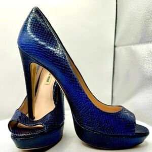 Miu‎ Miu Python Embossed Blue Peep Toe Pumps 7.5